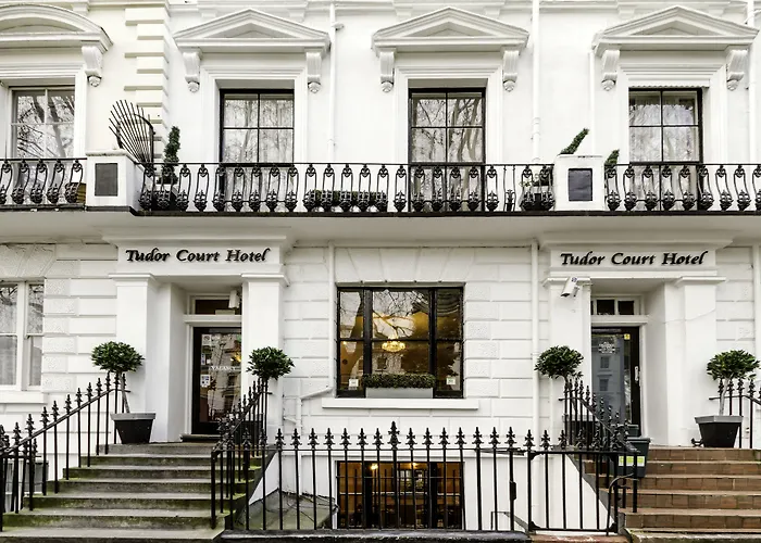Tudor Court Hotel Londra